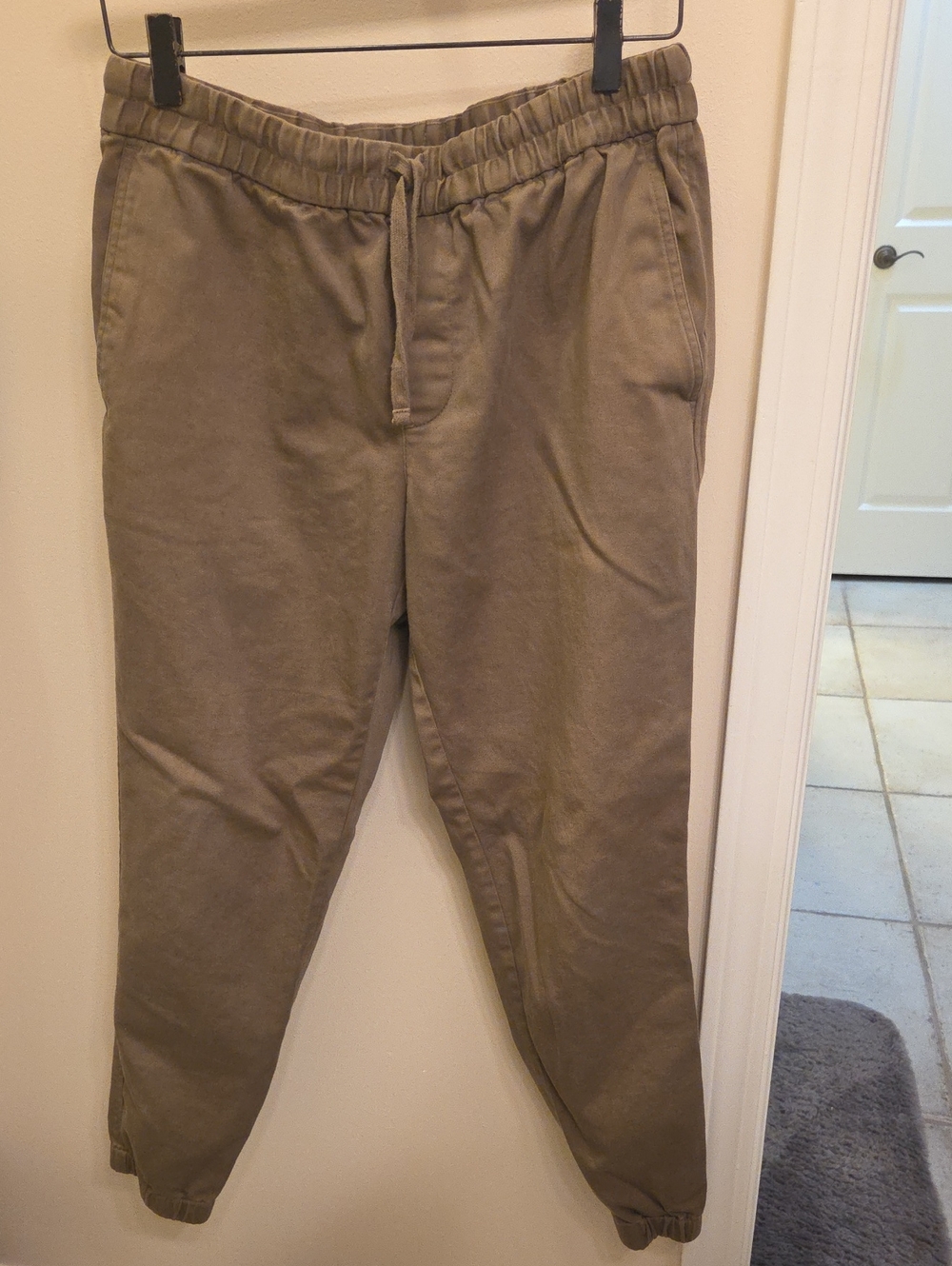 Banana Republic Women's Travelors Relaxed Tapered Fit Pants - Olive